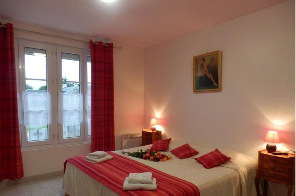 Place Alexandre Stanier Apt N 7 Avec Terrasse อัสแนลส์ ภายนอก รูปภาพ
