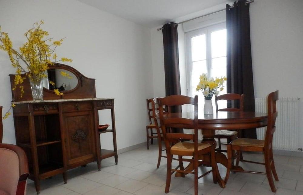 Place Alexandre Stanier Apt N 7 Avec Terrasse อัสแนลส์ ภายนอก รูปภาพ